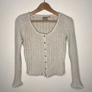 Country Road Cropped Ribbed Long Sleeve w Buttons